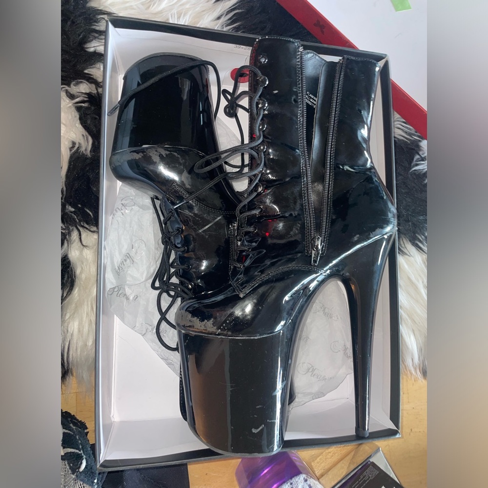 PLEASER HEELS